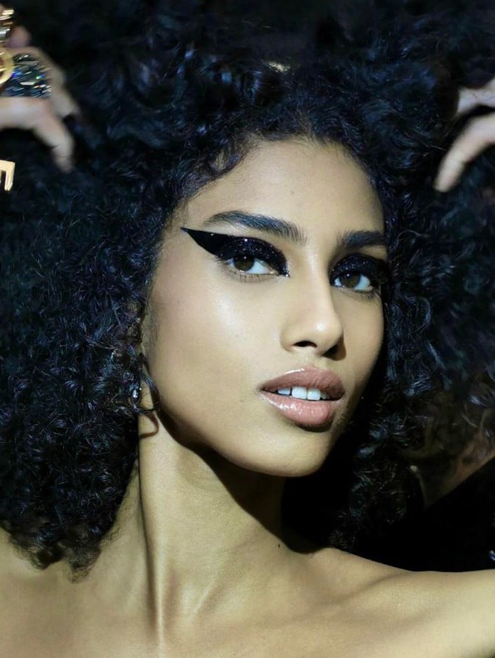 Tendance makeup versace fashion week : eyeliner XXL - Myngled