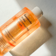 PDRN : L’actif régénérant qui bouscule la cosmétique traditionnelle. Article à lire sur Myngled.