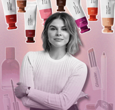 Onze ans après sa création, Glossier arrive enfin en France. La marque iconique fondée par Emily Weiss s’installe en exclusivité chez Sephora.